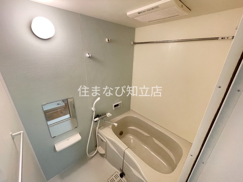 バス・シャワールーム　同型別部屋写真