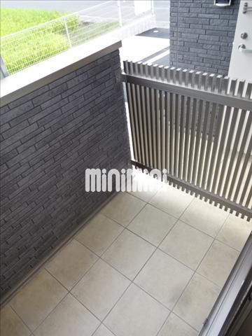 バルコニー　雨戸シャッターも完備です。