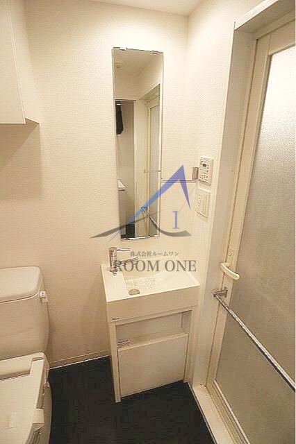 洗面設備　独立洗面台です。