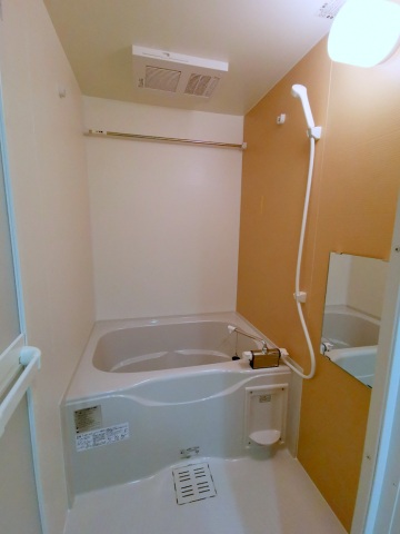 バス・シャワールーム　浴室乾燥機付き