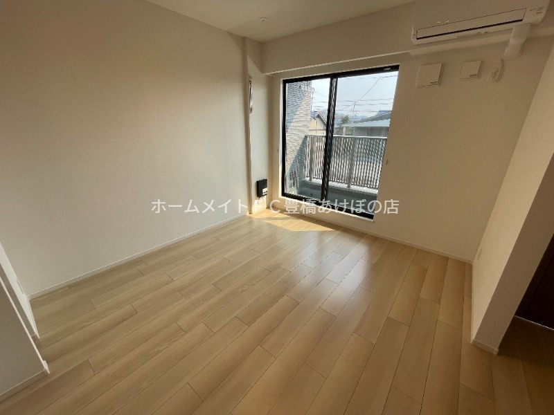 居室・リビング　同型完成モデル