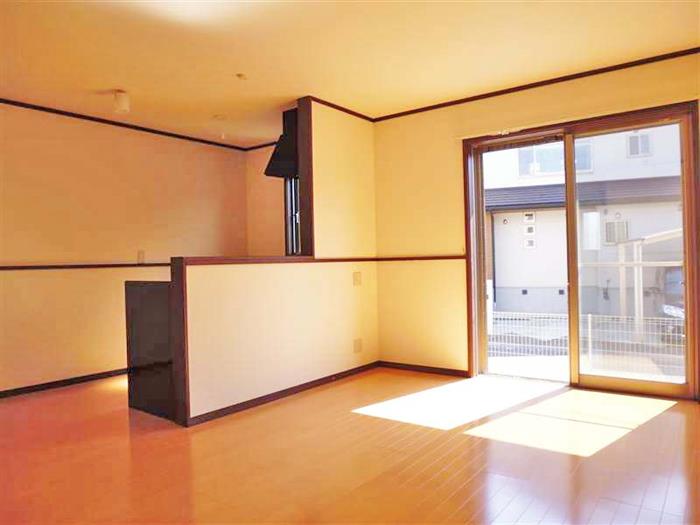 居室・リビング　広々リビング！日当り良好！