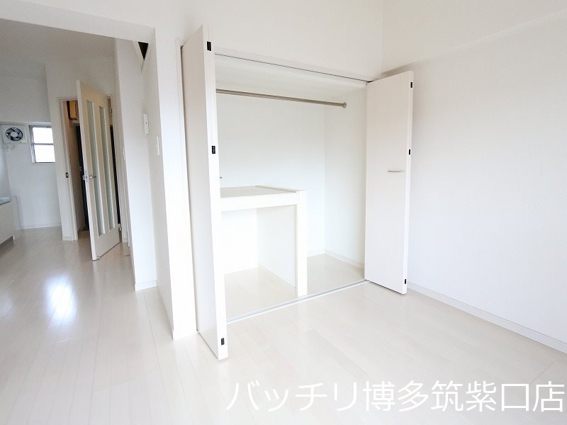 収納　別号室タイプの為、現状を優先いたします