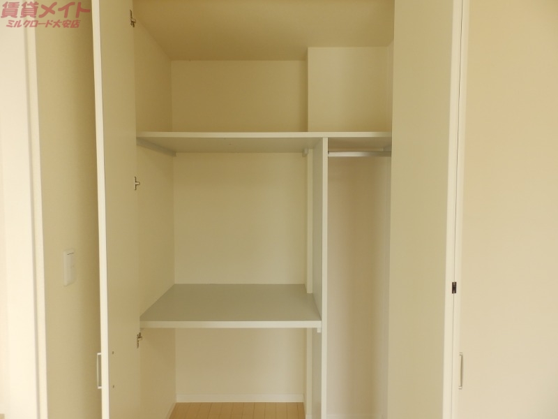 収納　別部屋参考写真です