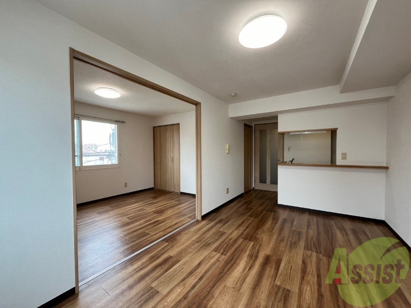 居室・リビング　広くてキレイなお部屋が広がっていて、充実した生活が送れそう。