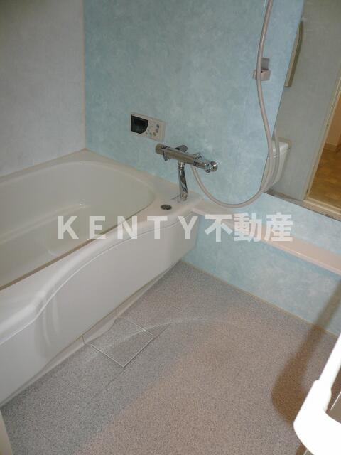 バス・シャワールーム　日々の疲れを癒すお風呂付です