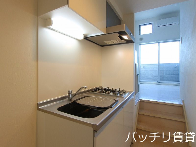 キッチン　画像は同型タイプの為、現状を優先致します。