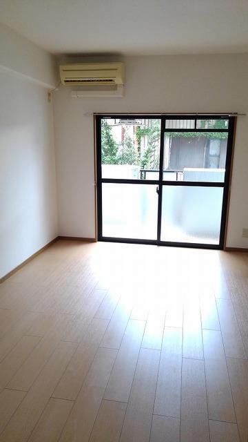 居室・リビング　居室