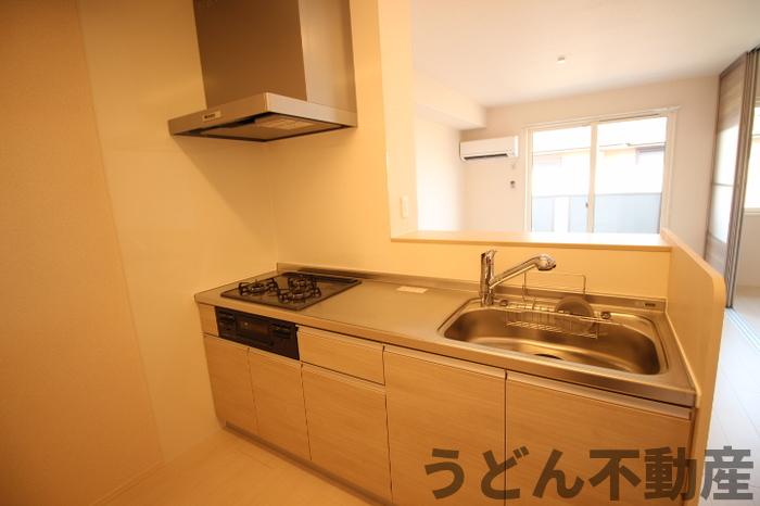 キッチン　うどん県のお部屋探しはうどん不動産へ うどんちゃんとLINE
