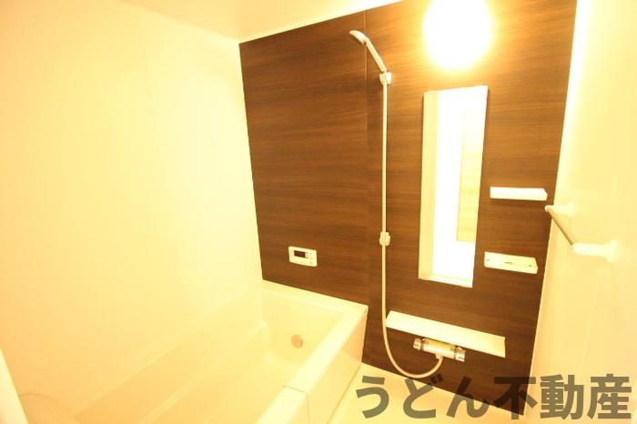 バス・シャワールーム　うどん県のお部屋探しはうどん不動産へ うどんちゃんとLINE