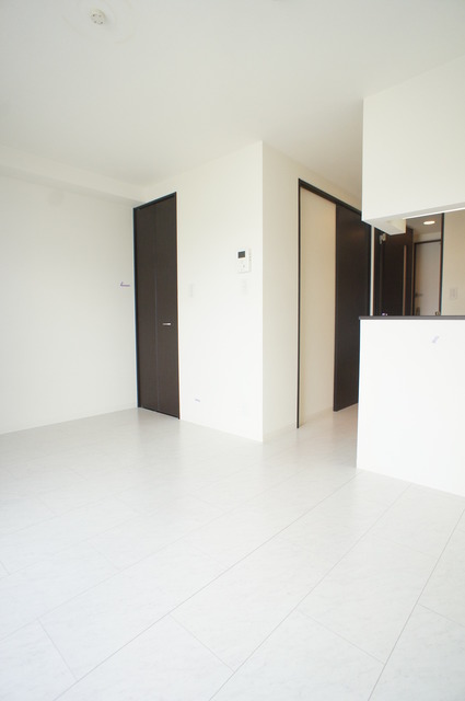 その他部屋・スペース　白基調で爽やかな室内空間！インテリアも映えます！