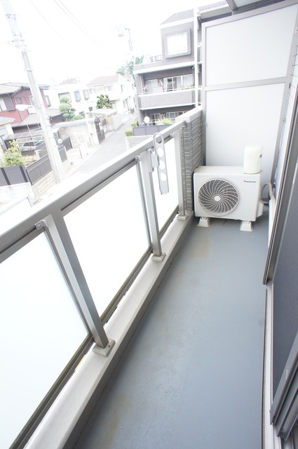 バルコニー　バルコニー付！お天気のいい日は洗濯物も気持ちよく干せますね！