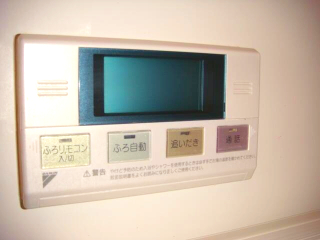 その他設備　湯沸かし器完備