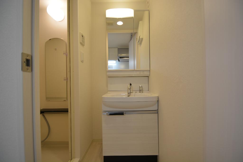 洗面設備　洗髪洗面化粧台