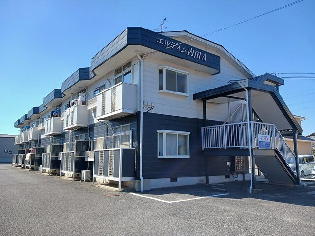 建物外観　外観は落ち着いています