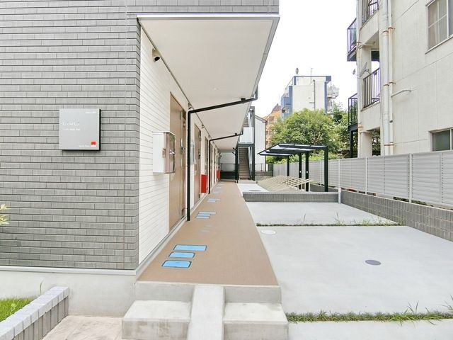 エントランス　エントランス