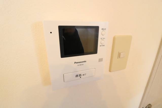 セキュリティ　誰が来たのかモニターで確認できます♪