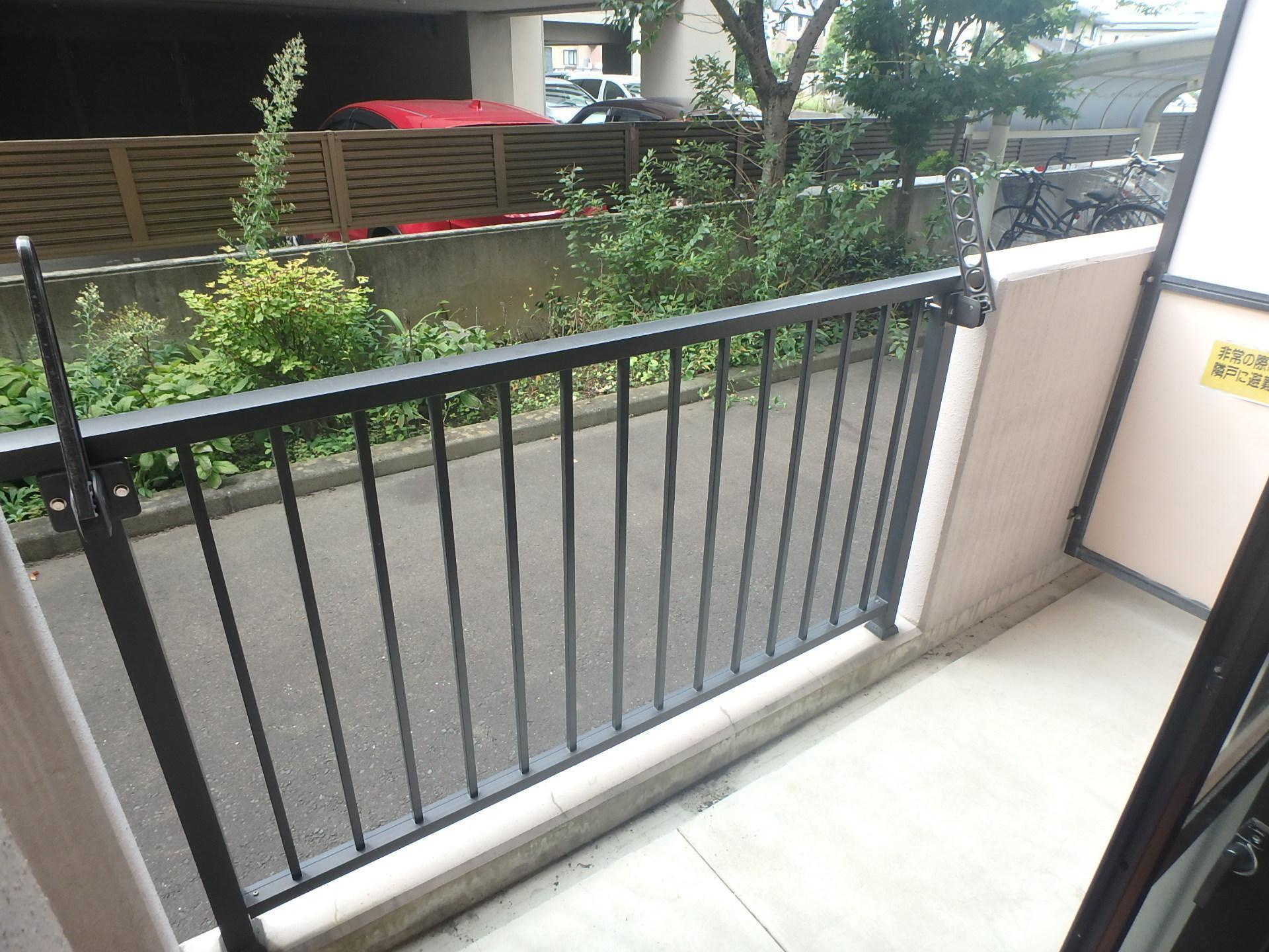 バルコニー　洗濯物が干せるバルコニーです(別部屋参考写真)