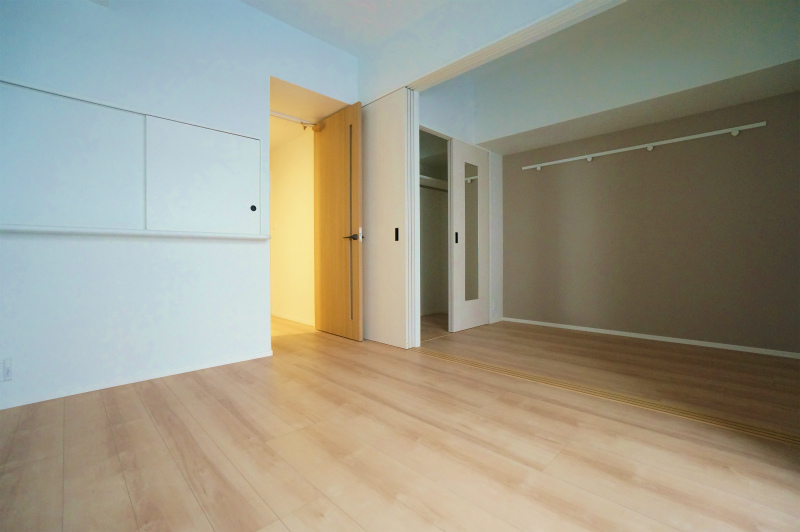 居室・リビング　こちらの居間で趣味の時間をお楽しみください