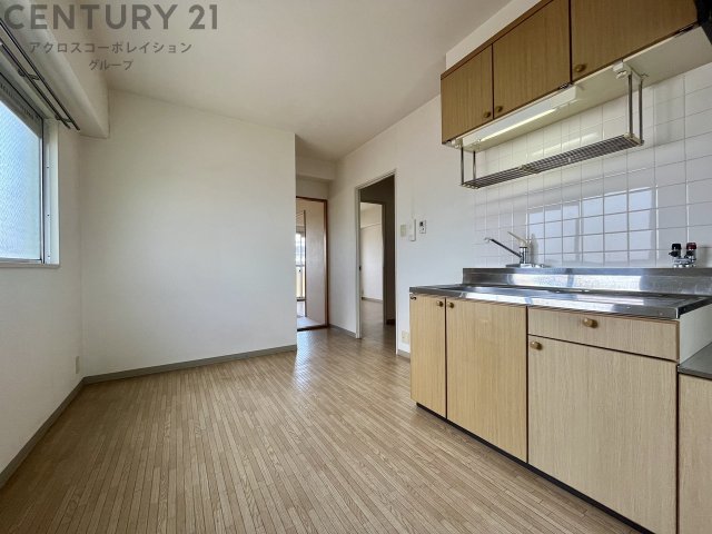 居室・リビング　2面採光のお部屋です！