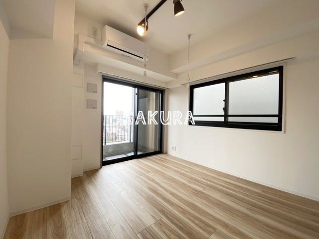 居室・リビング　使いやすい形の為、レイアウトを楽しめます♪