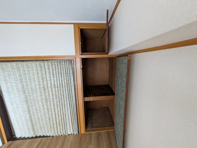 収納　万長ビル