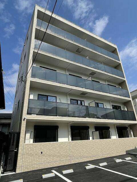 建物外観　外観タイル張りです