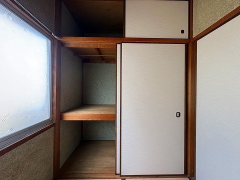 収納　※別号室の写真です