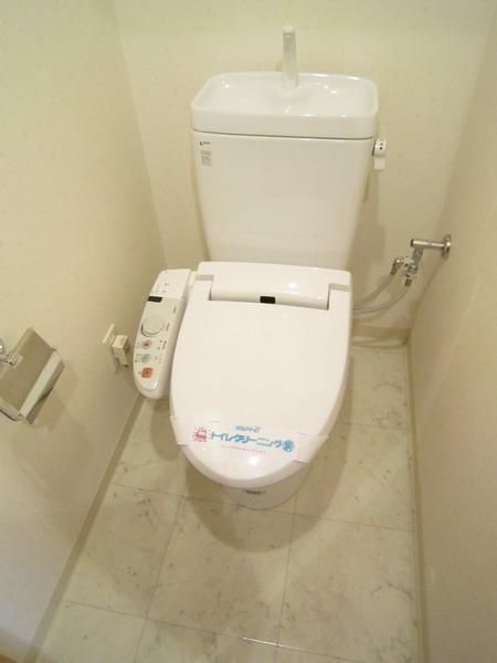 トイレ　ウォシュレット