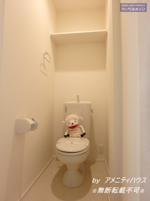 トイレ　■シンプルなトイレスペース。