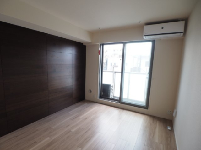 居室・リビング　使い勝手のいい洋室です　※居住中の為他の部屋の写真です。