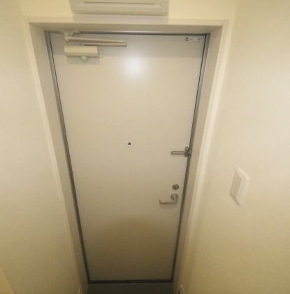 玄関　※同物件参考写真