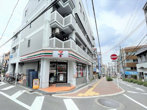 コンビニ　セブンイレブン 吹田千里山西5丁目店（コンビニ）まで885m