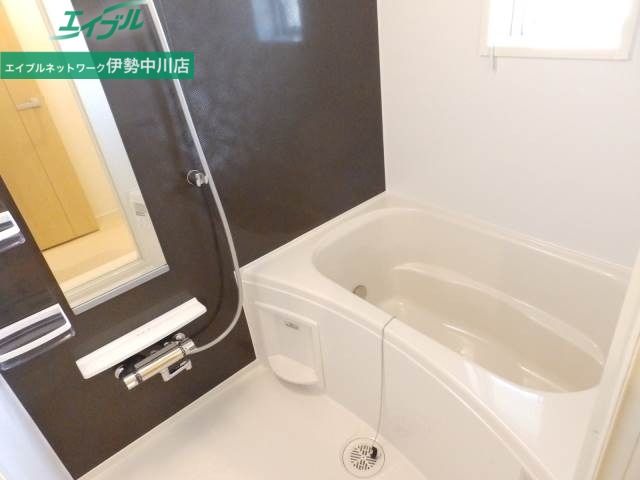 バス・シャワールーム　同タイプ部屋写真です。