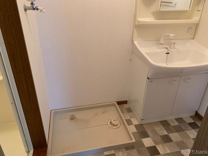 その他　洗濯機は室内に置けます。