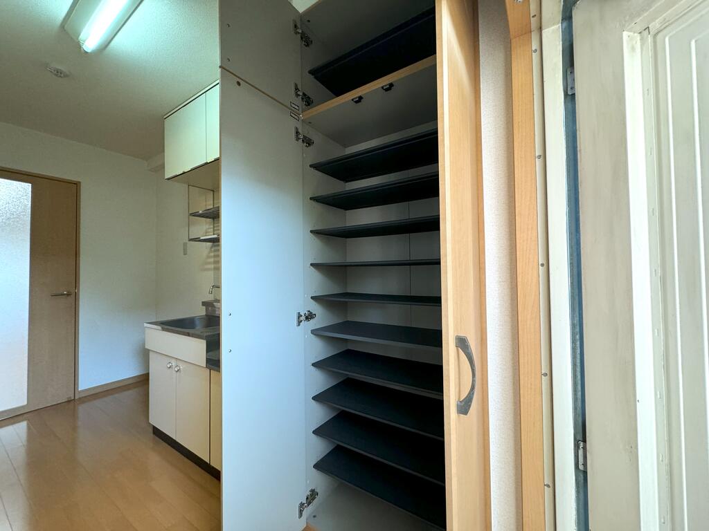 その他　シューズボックス開き