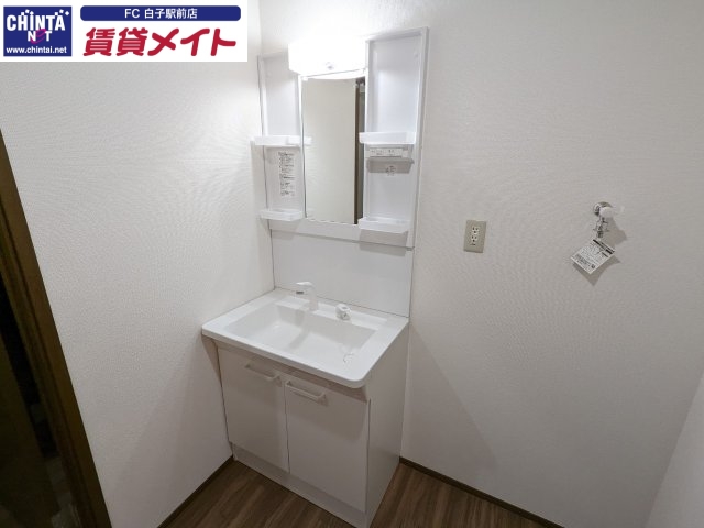 洗面設備　同物件別室写真