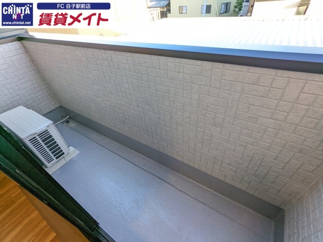 バルコニー　同物件別室写真