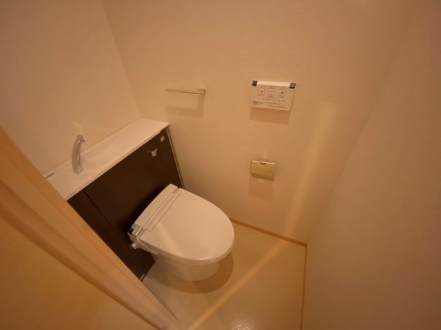 トイレ　他室写真