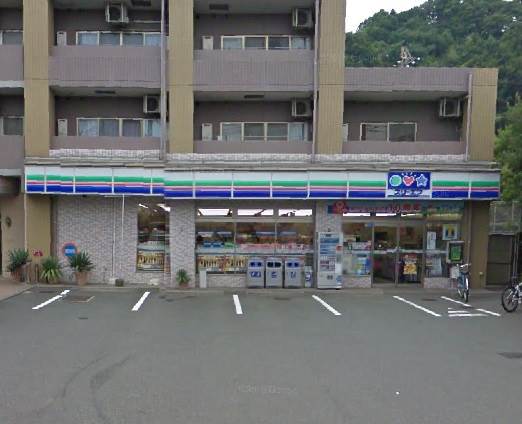 コンビニ　スリーエフ藤沢本町駅前店（コンビニ）まで185m