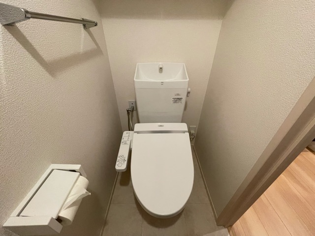 トイレ　温水洗浄便座付きでおすすめ！