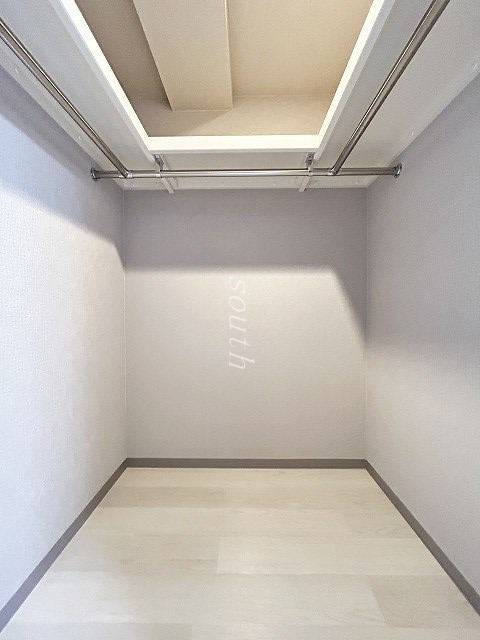 収納　ウォークインクローゼット