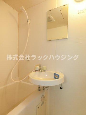 洗面設備　同仕様写真となります。