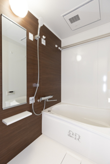 バス・シャワールーム　※写真は同タイプ住戸です。