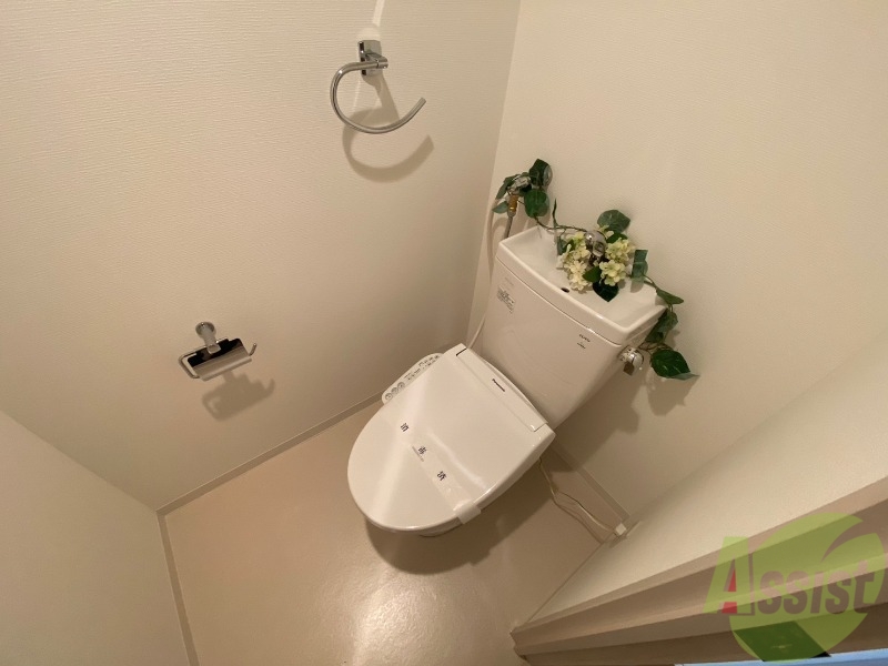 トイレ　トイレです。ウォシュレット付を探している方、おすすめです。