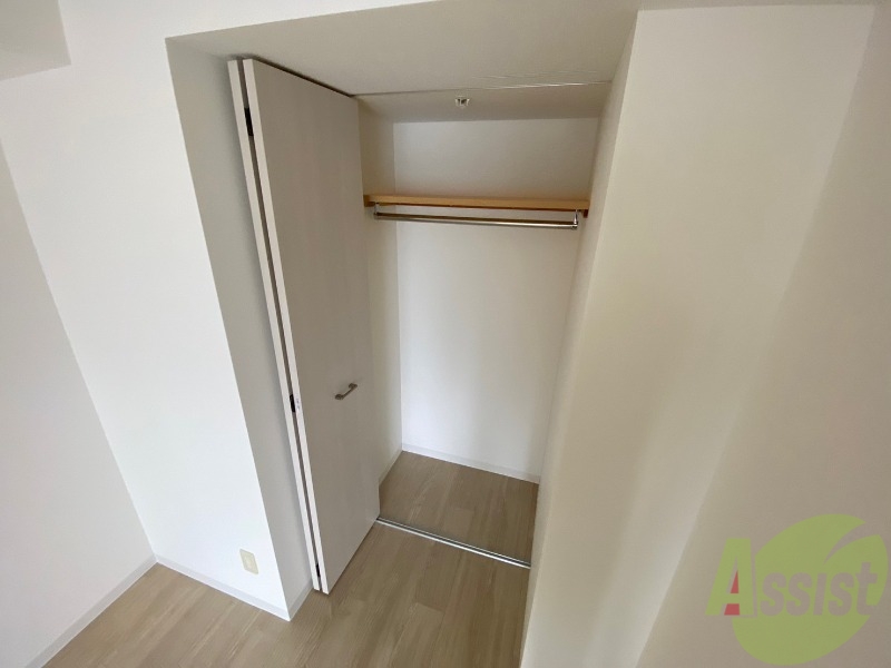 収納　寝室の収納です。部屋がすっきり片付きます。