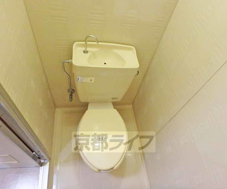 トイレ　シンプルで使いやすいトイレスペース