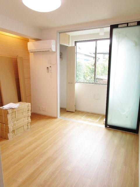 居室・リビング　★きれなお部屋ですね★
