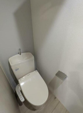 トイレ　コンパクトで使いやすいトイレです