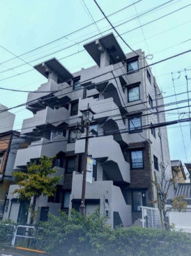 建物外観　外観は落ち着いています
